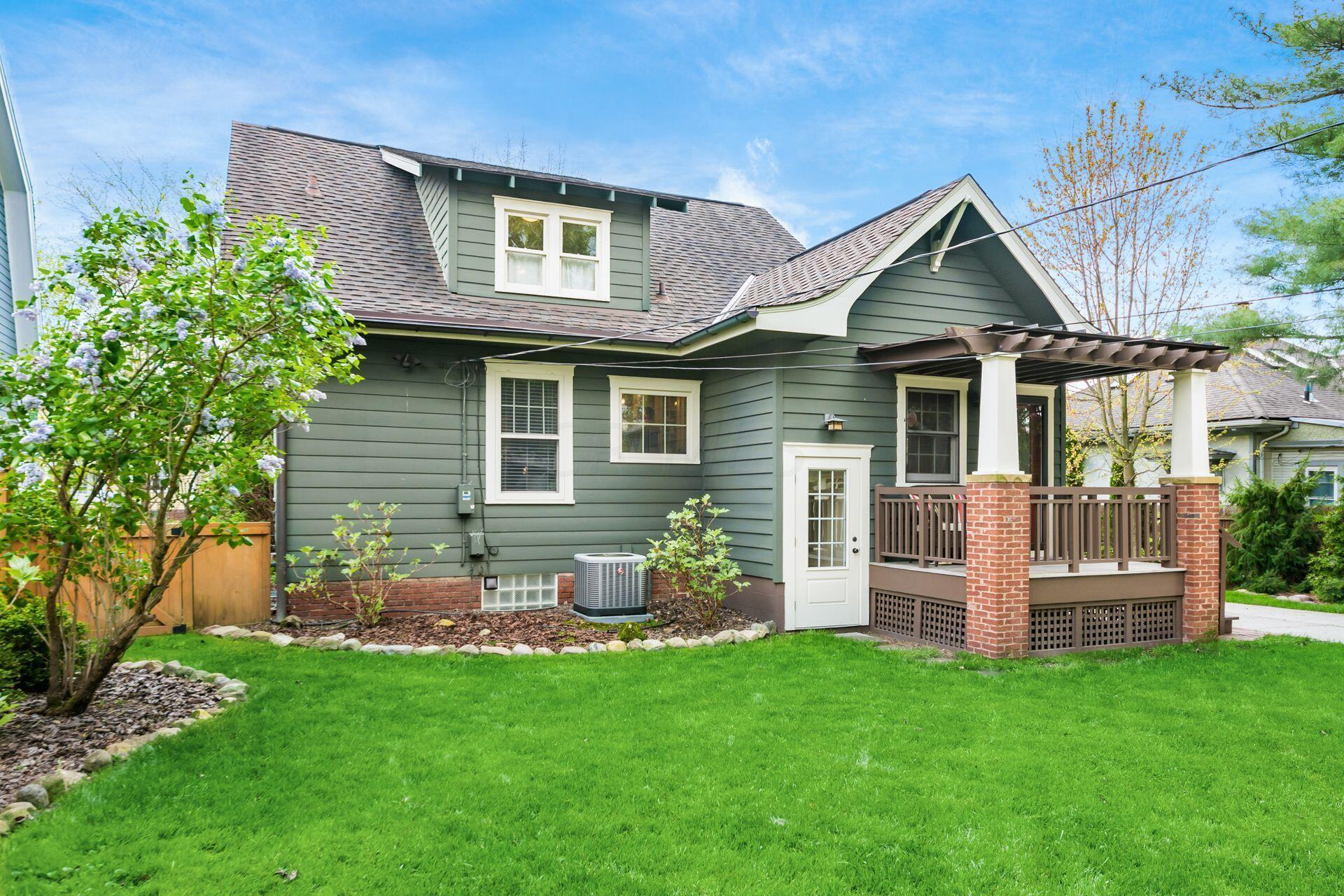 84 Arden Road Columbus, OH 43214 - Photo 45 of 52 Rear View
