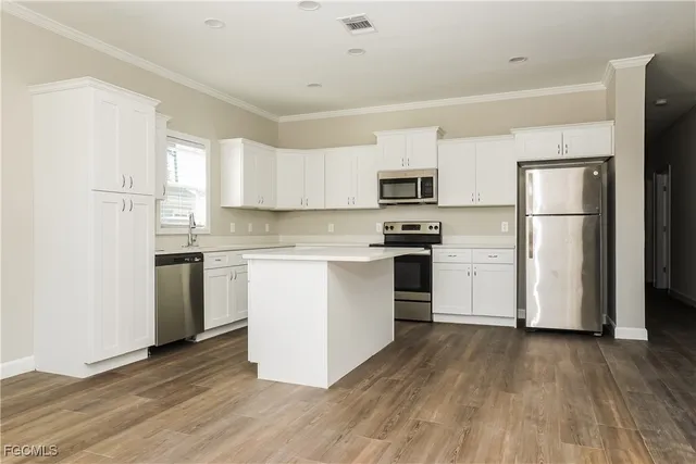 $2,600 | 12315 Tangier Street, North Port, FL 34287