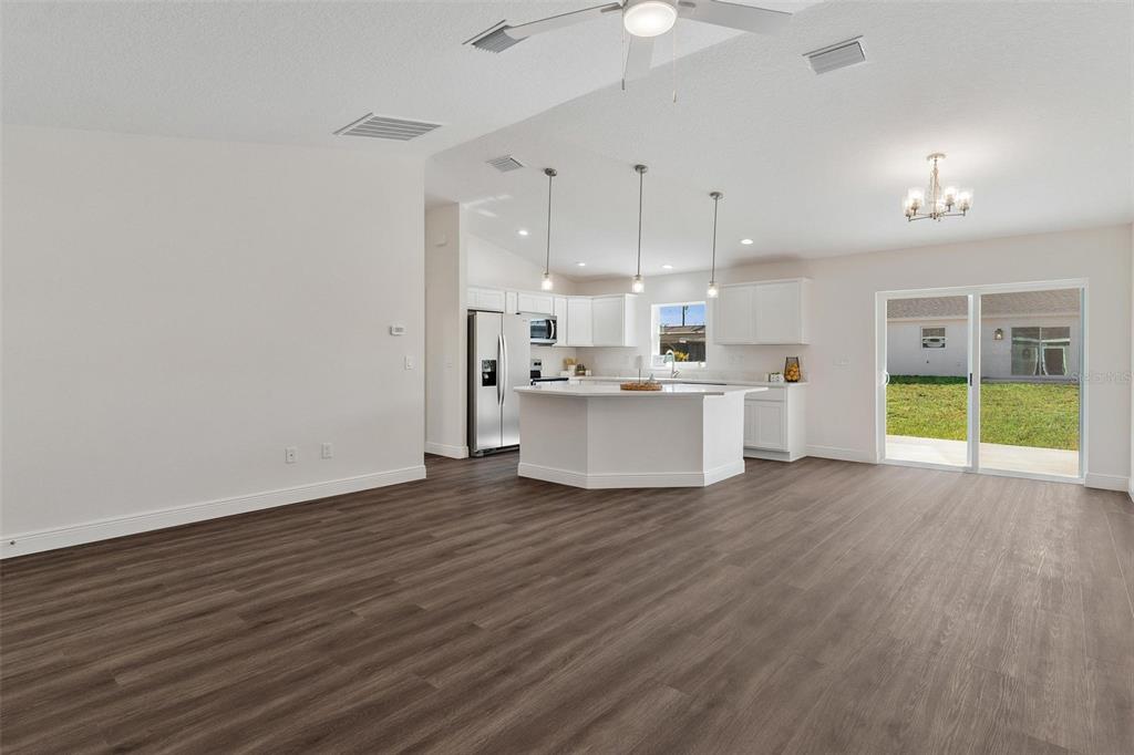 2011 Edgewood Avenue Leesburg, FL 34748 - Photo 8 of 44