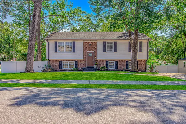 $529,000 | 313 North Poplar Drive, Surfside Beach, SC 29575
