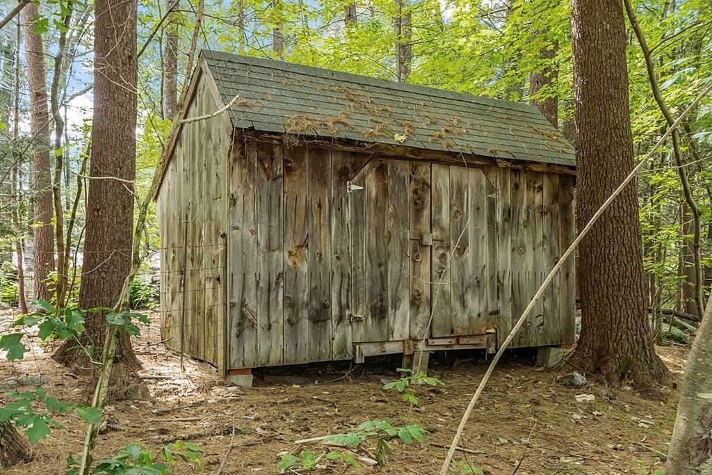 444 Old Dana Road Barre, MA 01005 - Photo 37 of 39 a backyard of a house