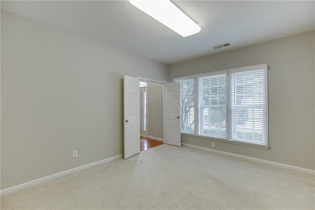 2801 Loftview Square Atlanta, GA 30339 - Photo 7 of 38