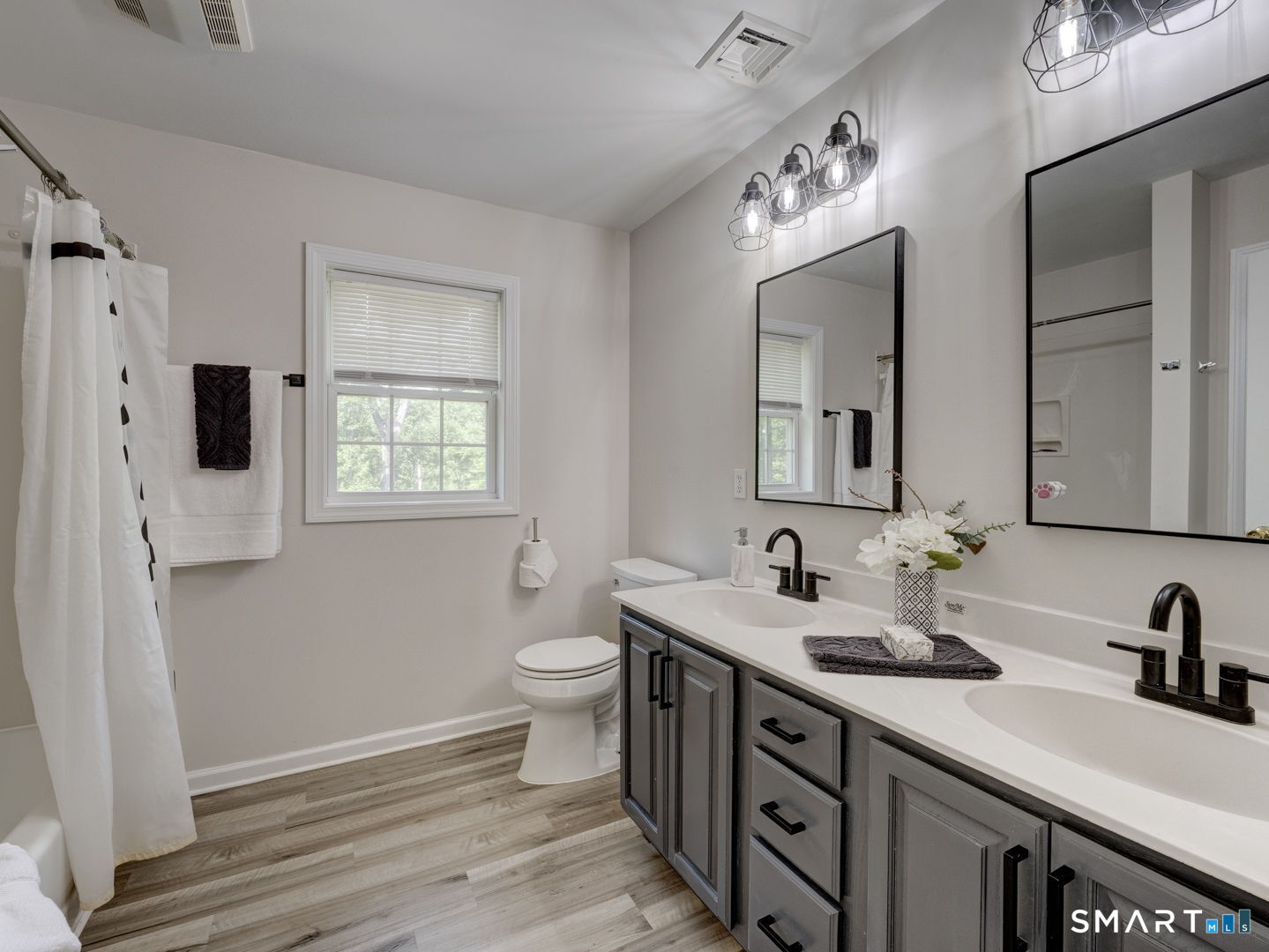 1556 Storrs Road Mansfield, CT 06268 - Photo 29 of 39