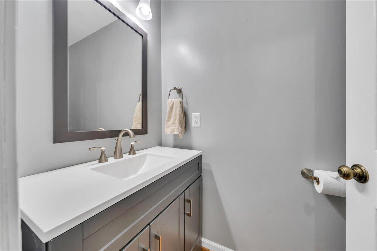 5145 Bradshaw Road Salem, VA 24153 - Photo 43 of 93 31-MIB01869