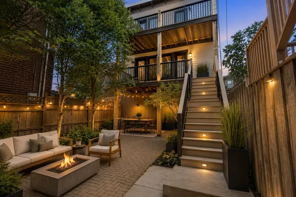 $5,400 | 3339 North Kenmore Avenue, Unit CHHOUSE, Chicago, IL 60657