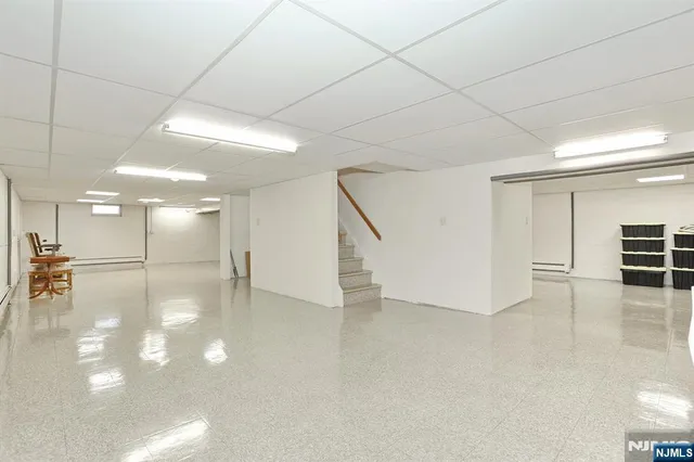 $1,500,000 | 602 Mill Run, Paramus, NJ 07652