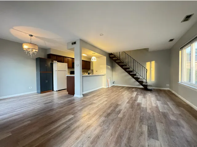 $1,800 | 1687 Cornell Drive, Unit 1687, Hoffman Estates, IL 60169