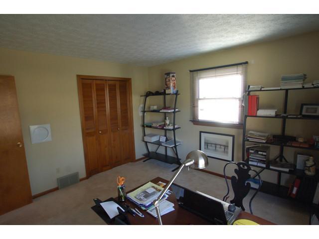 5571 Linworth Road Columbus, OH 43235 - Photo 17 of 25 Gallery Image 17