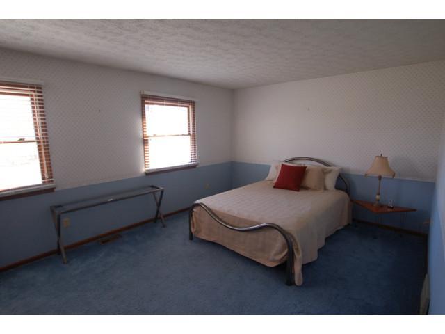 5571 Linworth Road Columbus, OH 43235 - Photo 18 of 25 Gallery Image 18