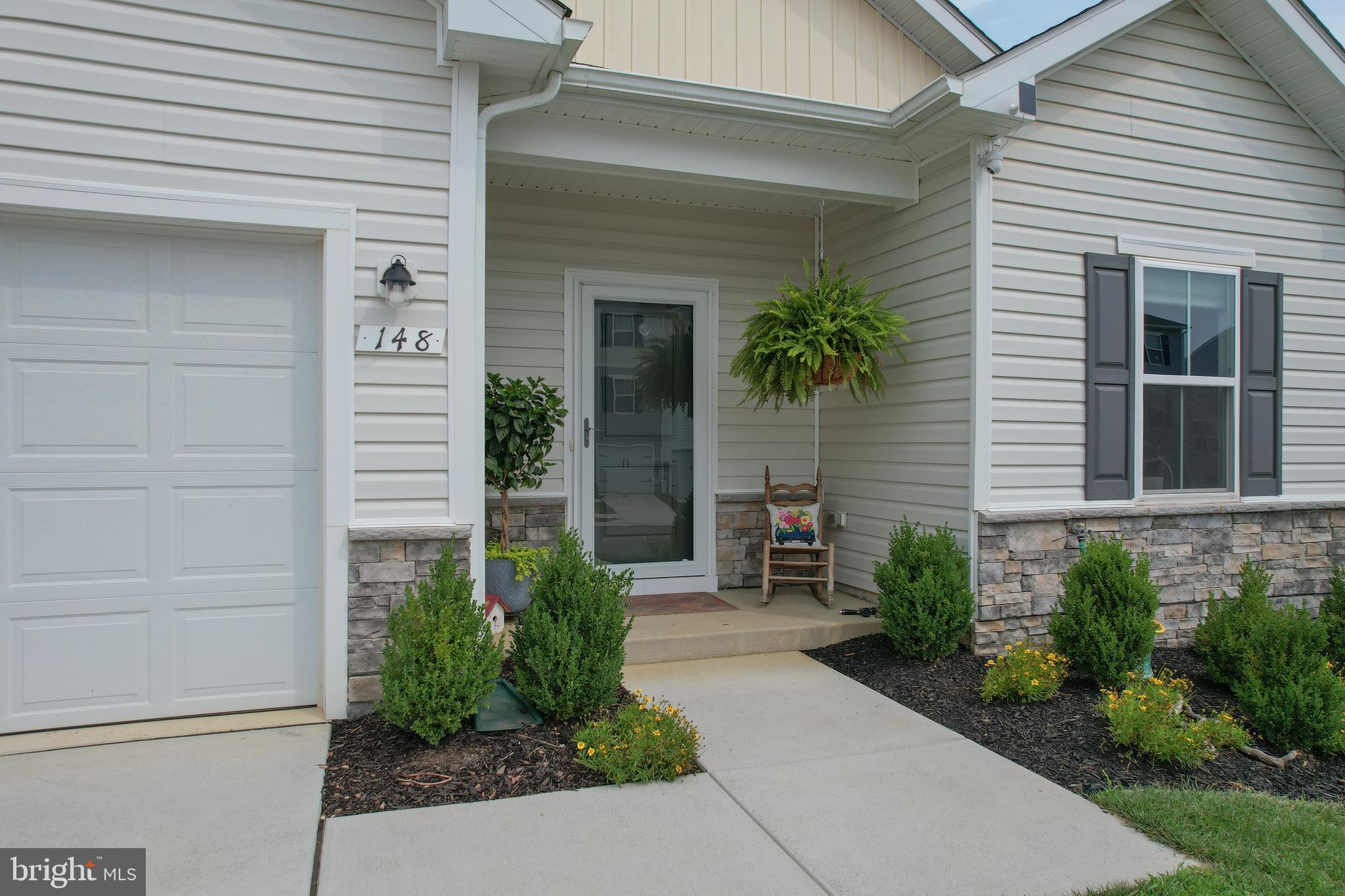148 Rerdiz Road Hedgesville, WV 25427 - Photo 2 of 34