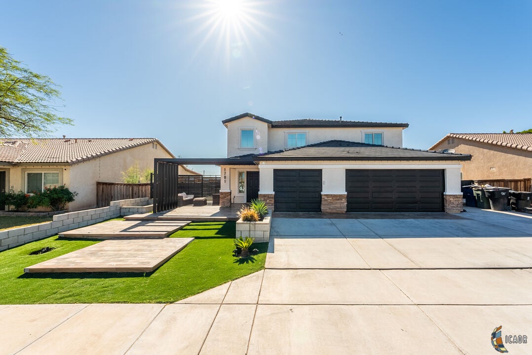 1701 Rodeo Drive Imperial, CA 92251 - Photo 1 of 30 Gallery Image 1