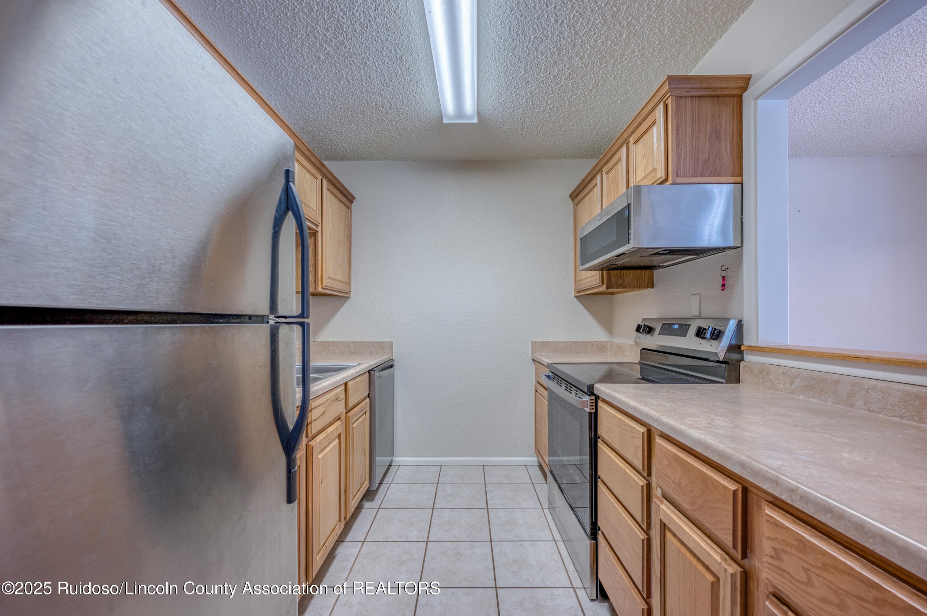 102 Raymond Buckner Drive, Unit 8 Ruidoso, NM 88345 - Photo 10 of 26 Gallery Image 10