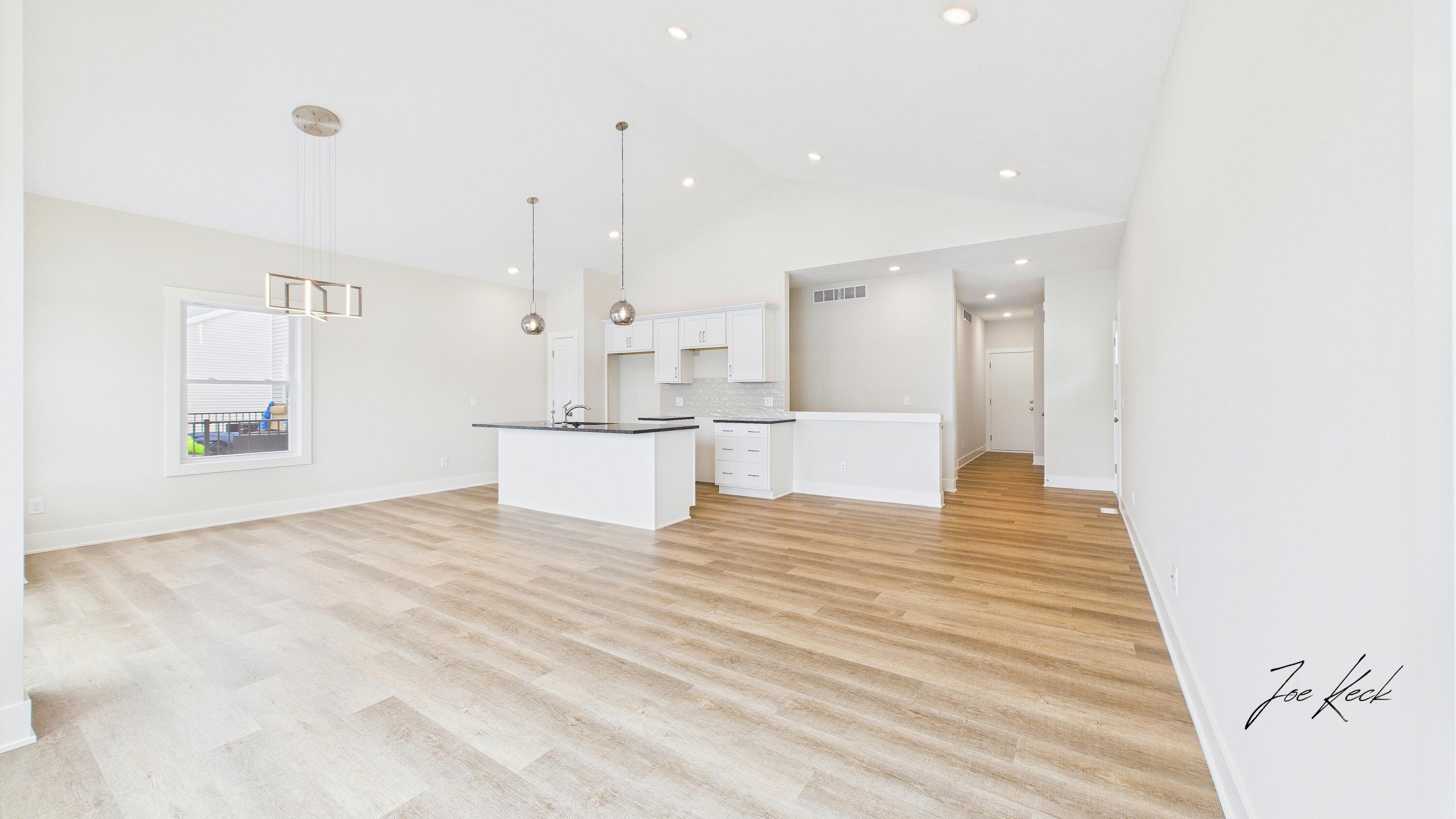 1550 Wilson Road Norton Shores, MI 49456 - Photo 12 of 40 CAM04872G0-PR0038-STILL003