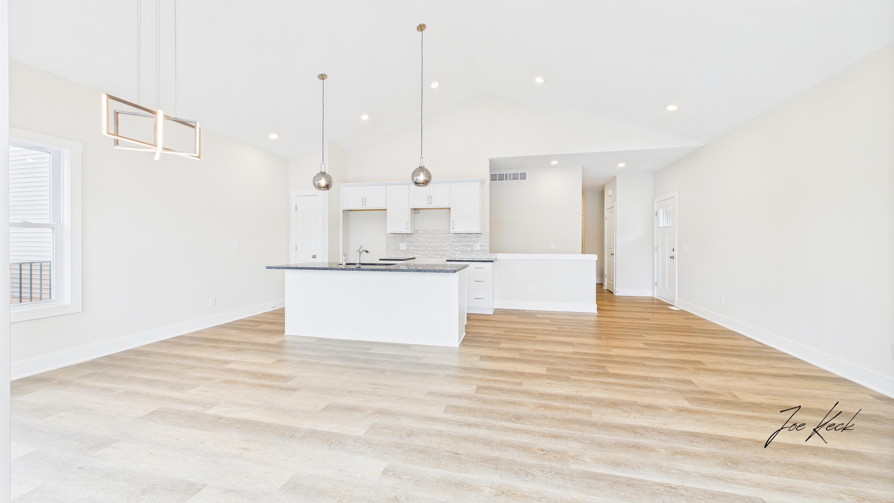 1550 Wilson Road Norton Shores, MI 49456 - Photo 13 of 40 CAM04872G0-PR0038-STILL010