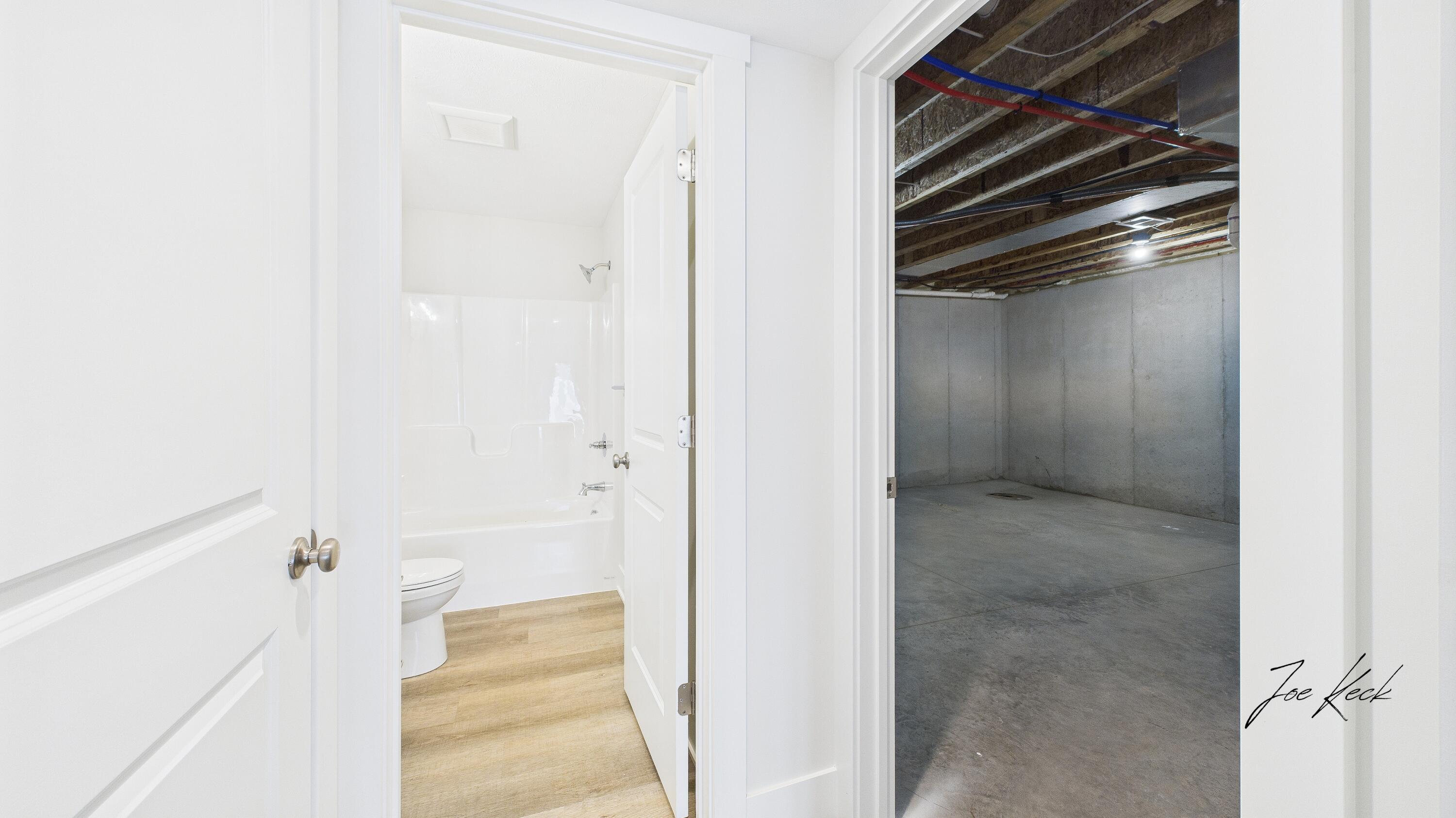 1550 Wilson Road Norton Shores, MI 49456 - Photo 37 of 40 CAM04872G0-PR0038-STILL029