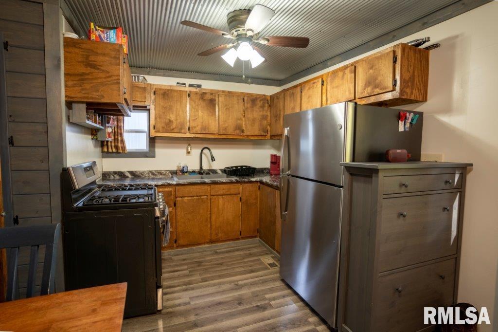757 Witwer Road Winchester, IL 62694 - Photo 2 of 60