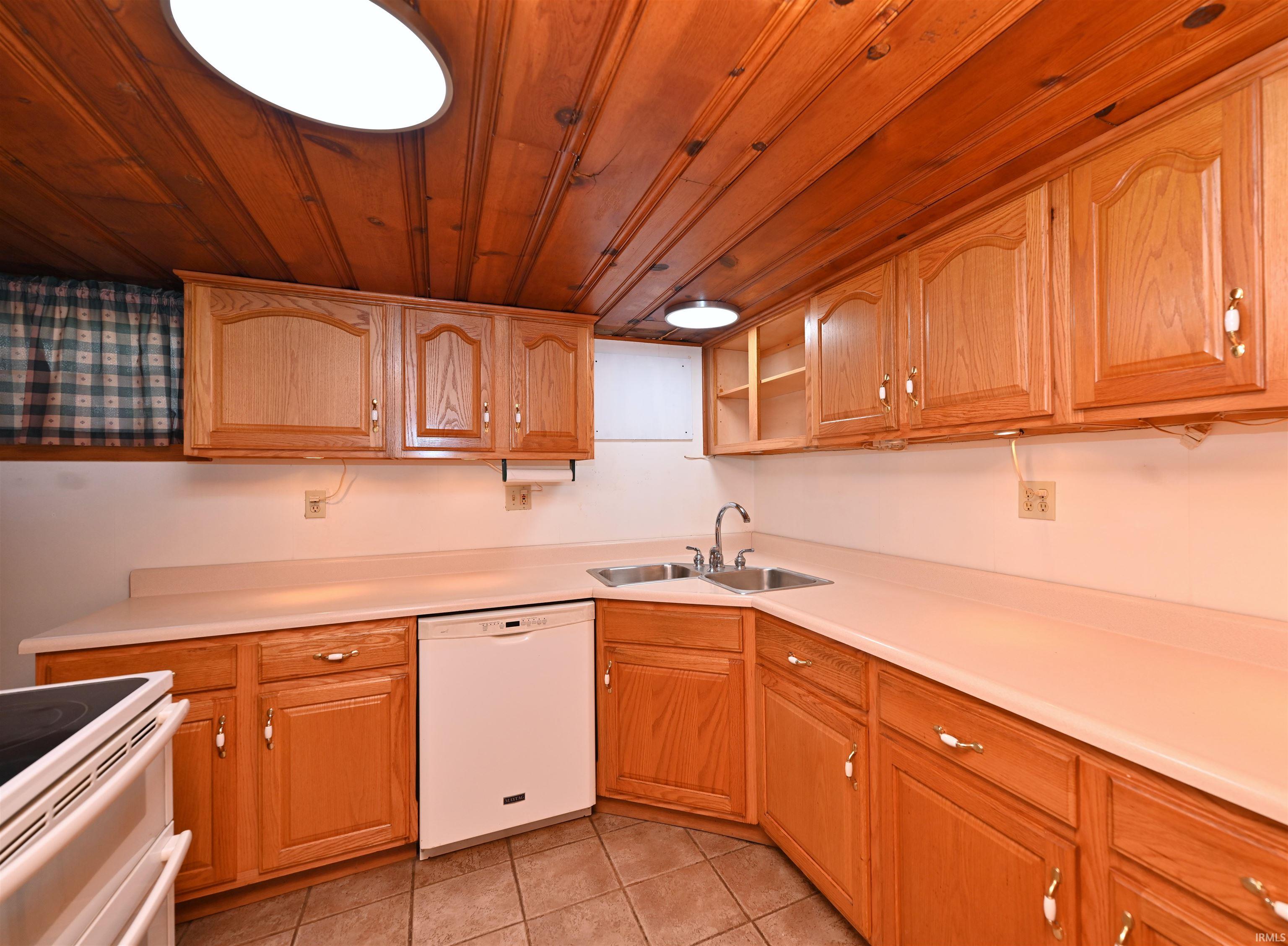 1199 North Main Street Kewanna, IN 46939 - Photo 26 of 36