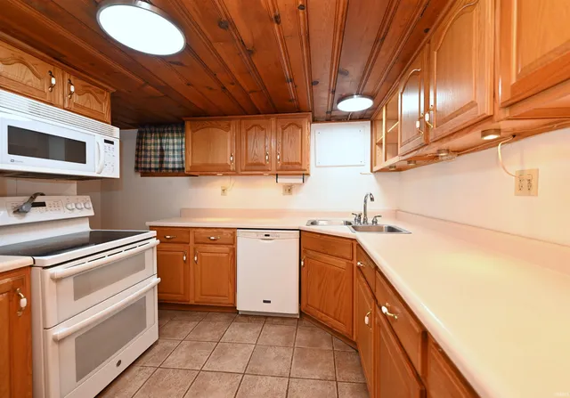 $299,900 | 1199 North Main Street, Kewanna, IN 46939