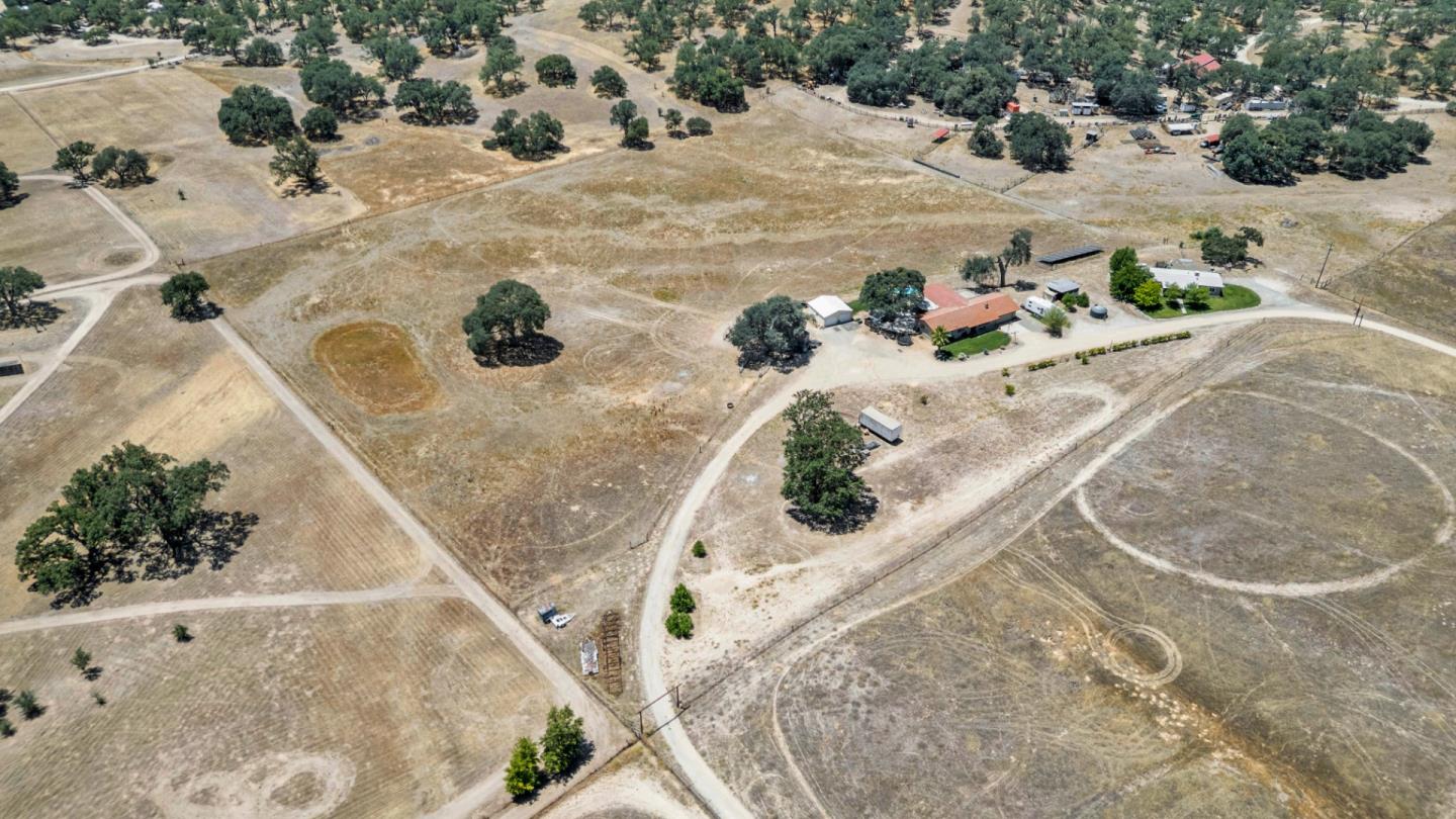 68180 Jolon Road Bradley, CA 93426 - Photo 9 of 41