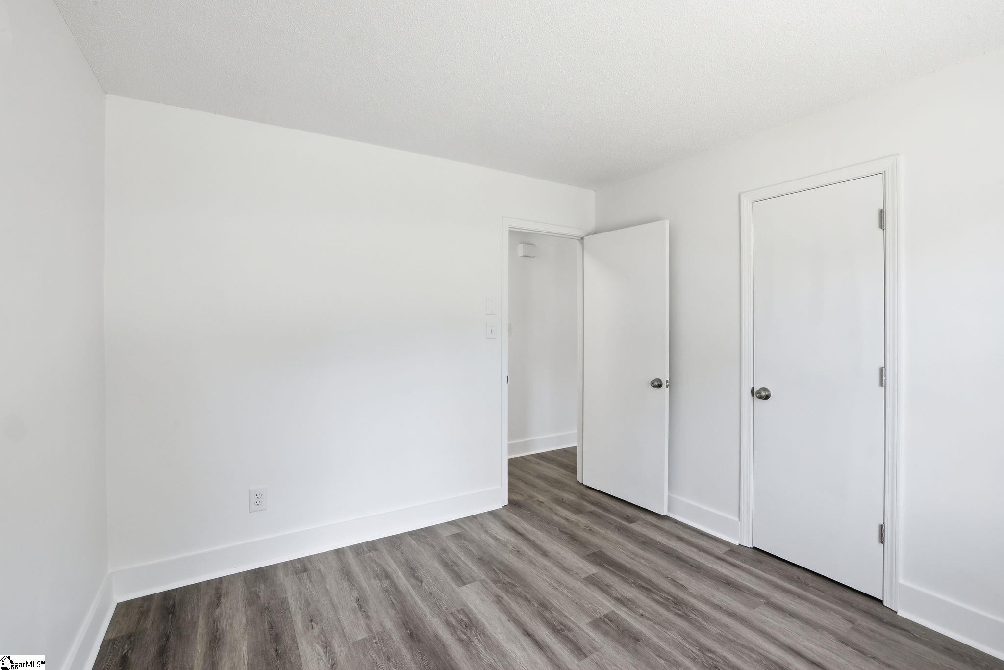 388 Vanderbilt Road Spartanburg, SC 29301 - Photo 24 of 34