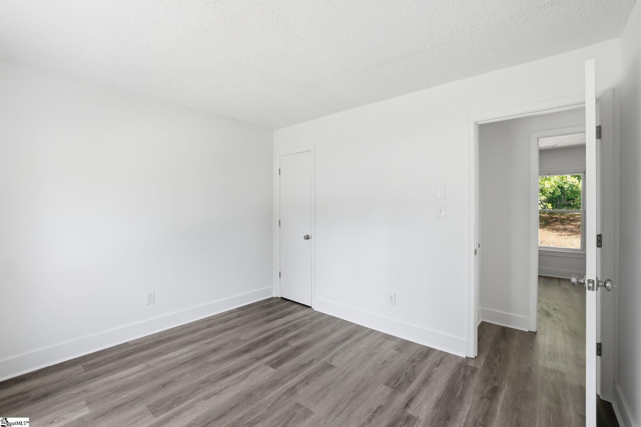 388 Vanderbilt Road Spartanburg, SC 29301 - Photo 25 of 34