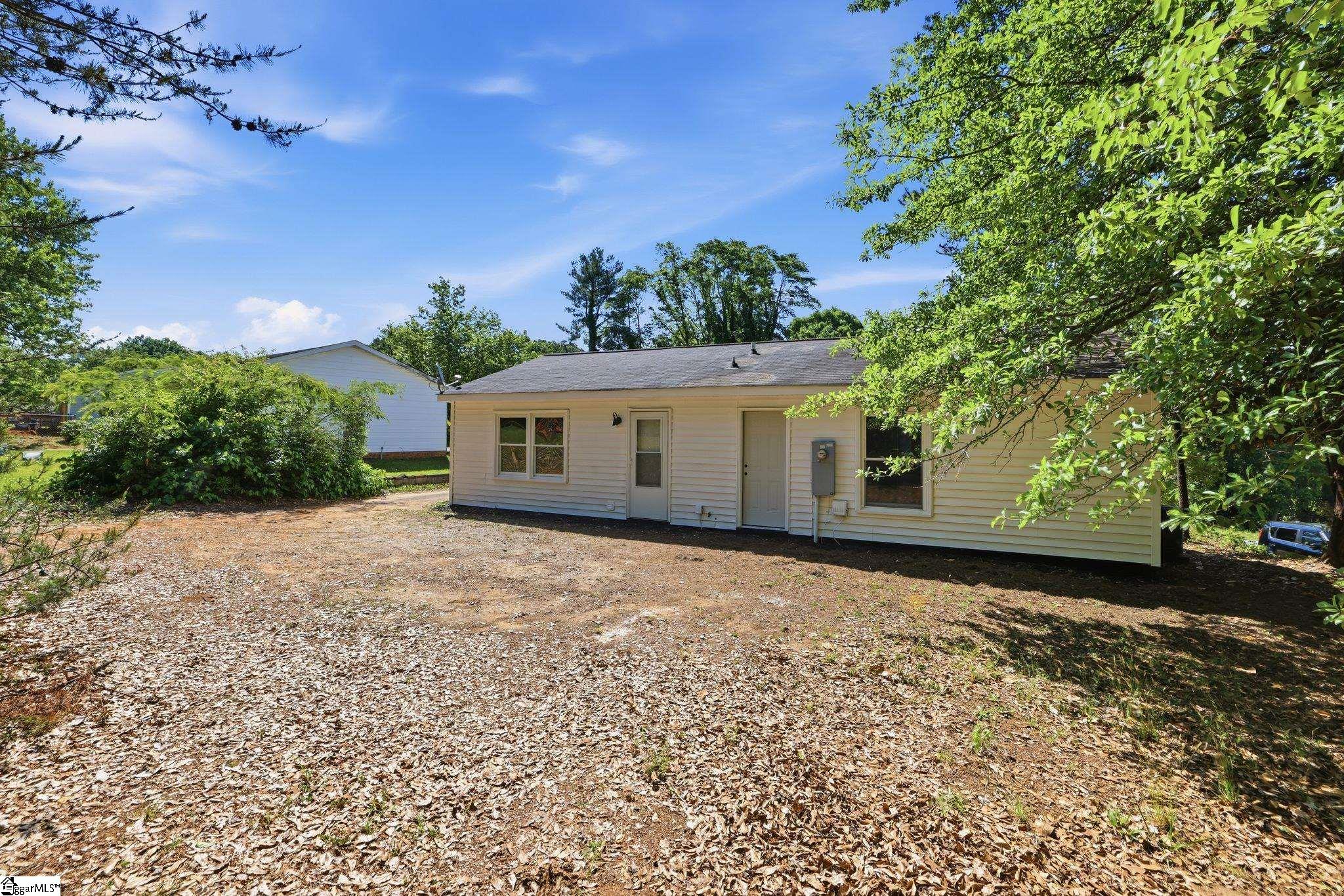 388 Vanderbilt Road Spartanburg, SC 29301 - Photo 31 of 34
