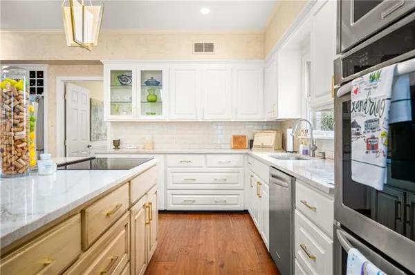 $780,000 | 5721 Courtland Place, Alexandria, LA 71301