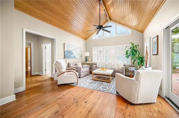 $780,000 | 5721 Courtland Place, Alexandria, LA 71301