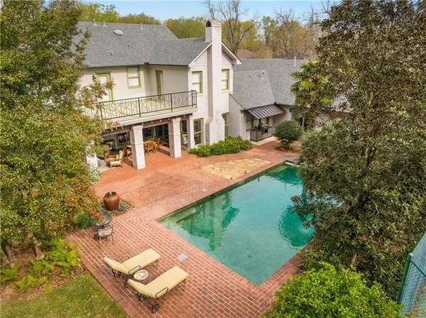 $780,000 | 5721 Courtland Place, Alexandria, LA 71301