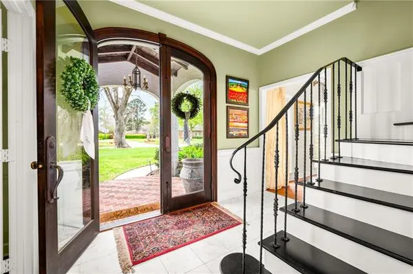 $780,000 | 5721 Courtland Place, Alexandria, LA 71301