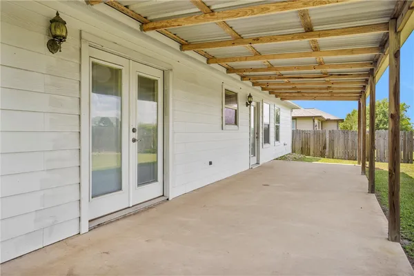 $220,000 | 2301 White Wing, Navasota, TX 77868