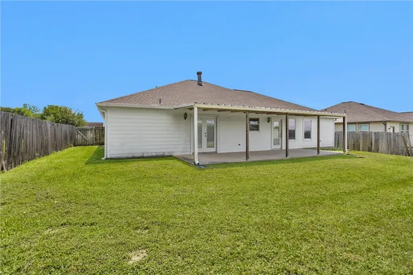 $220,000 | 2301 White Wing, Navasota, TX 77868