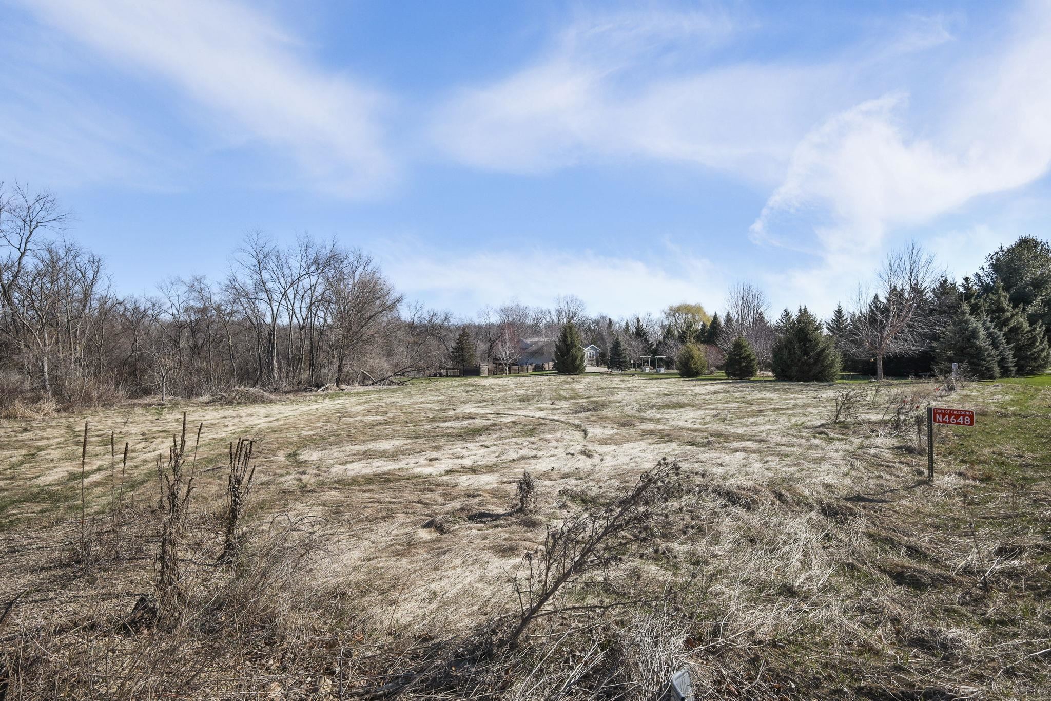 N4648 Allan Road Portage, WI 53901 - Photo 7 of 10