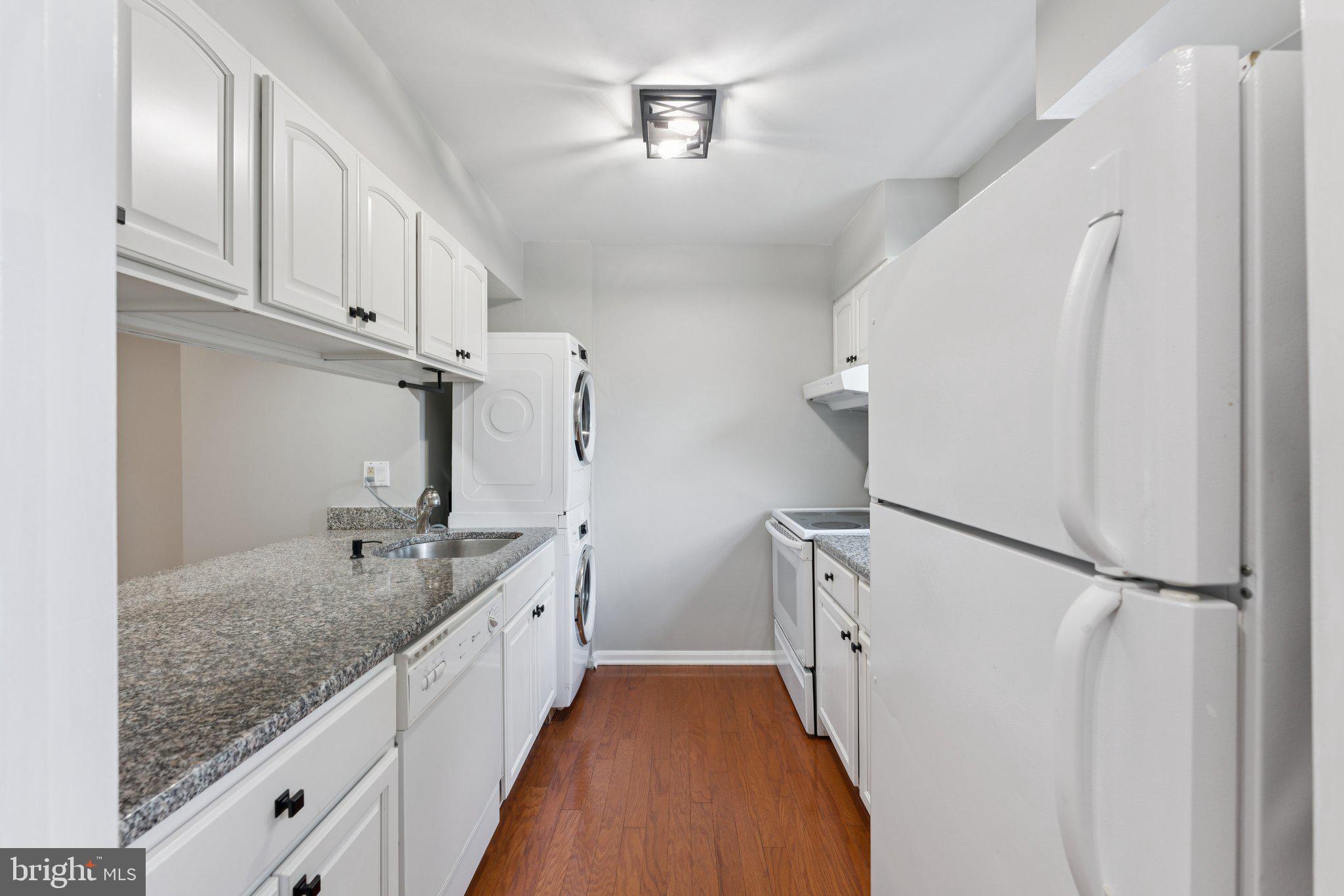 14459 Golden Oak Road Centreville, VA 20121 - Photo 7 of 21
