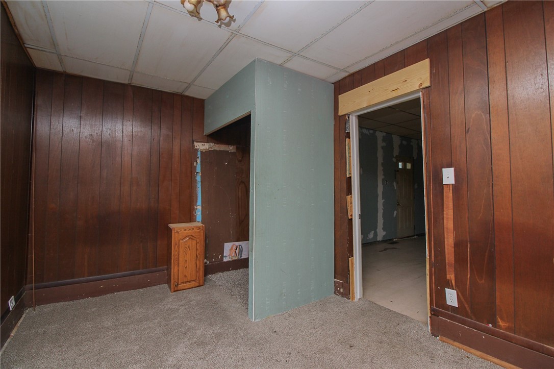 102 4th Street Charleston, IL 61920 - Photo 10 of 15