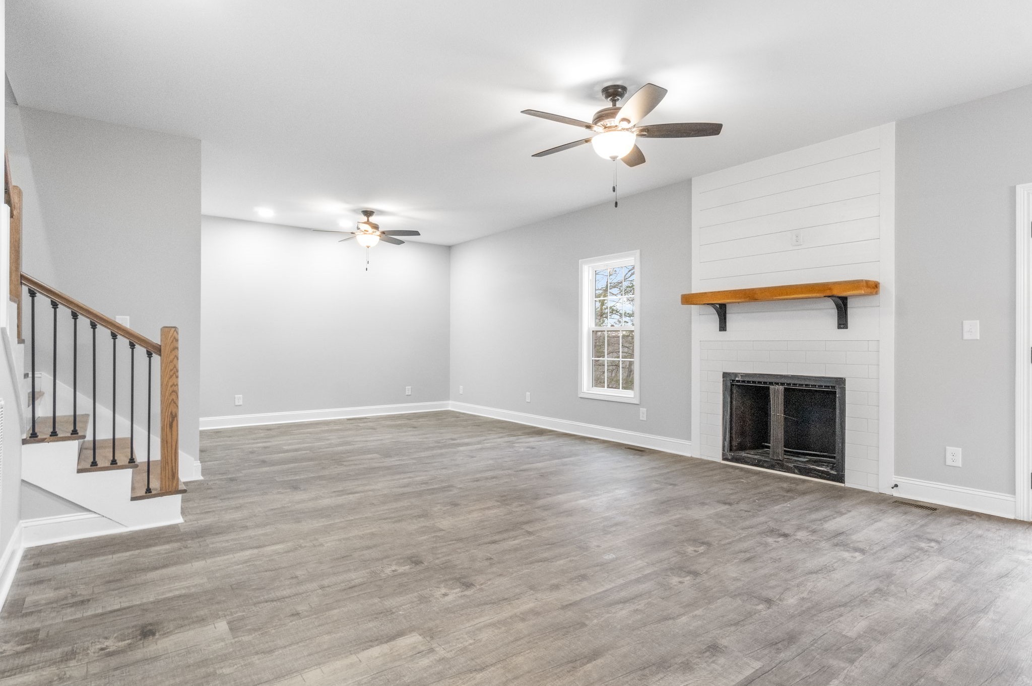 2129 Powell Road Clarksville, TN 37043 - Photo 8 of 42