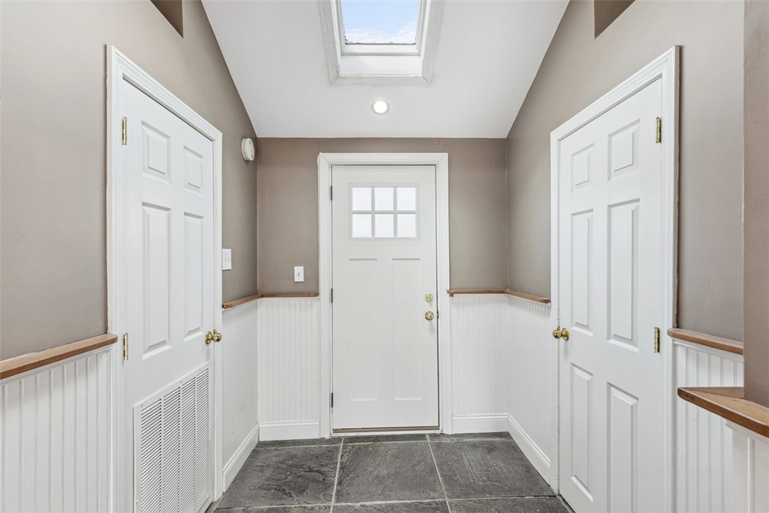 6 Rosedale Avenue Barrington, RI 02806 - Photo 12 of 24