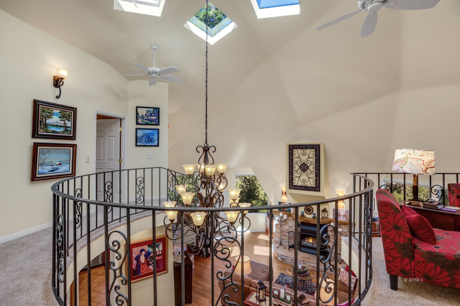 53599 West Ridge Road Idyllwild, CA 92549 - Photo 33 of 49 a view of a livingroom with furniture
