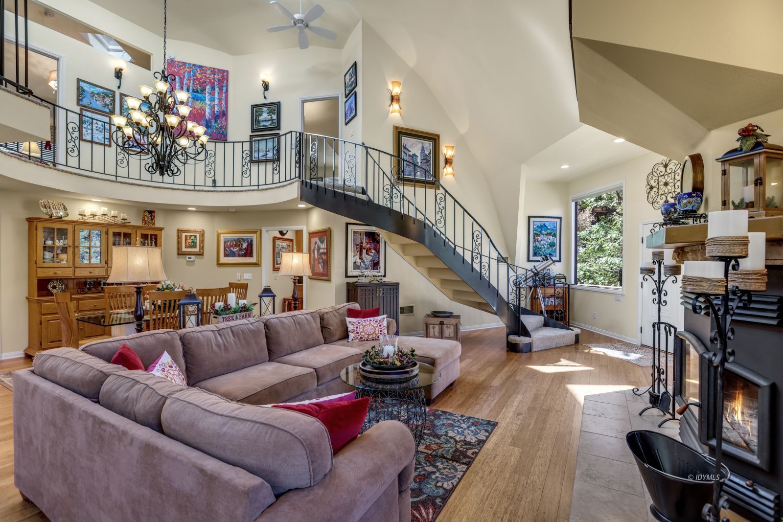 53599 West Ridge Road Idyllwild, CA 92549 - Photo 8 of 49 a living room with furniture kitchen view and a large window
