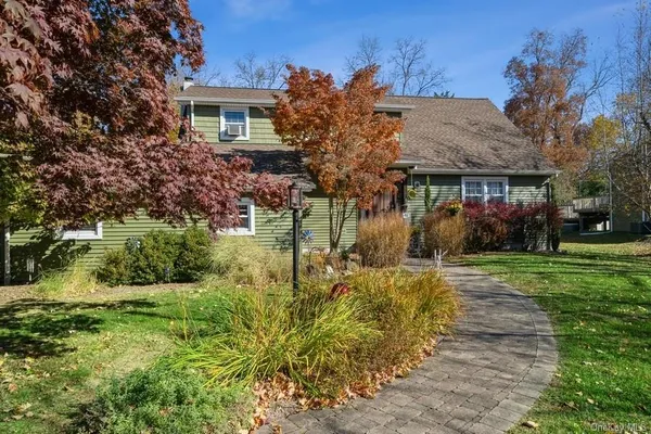 $689,000 | 44 South Lynn Street, Warwick, NY 10990