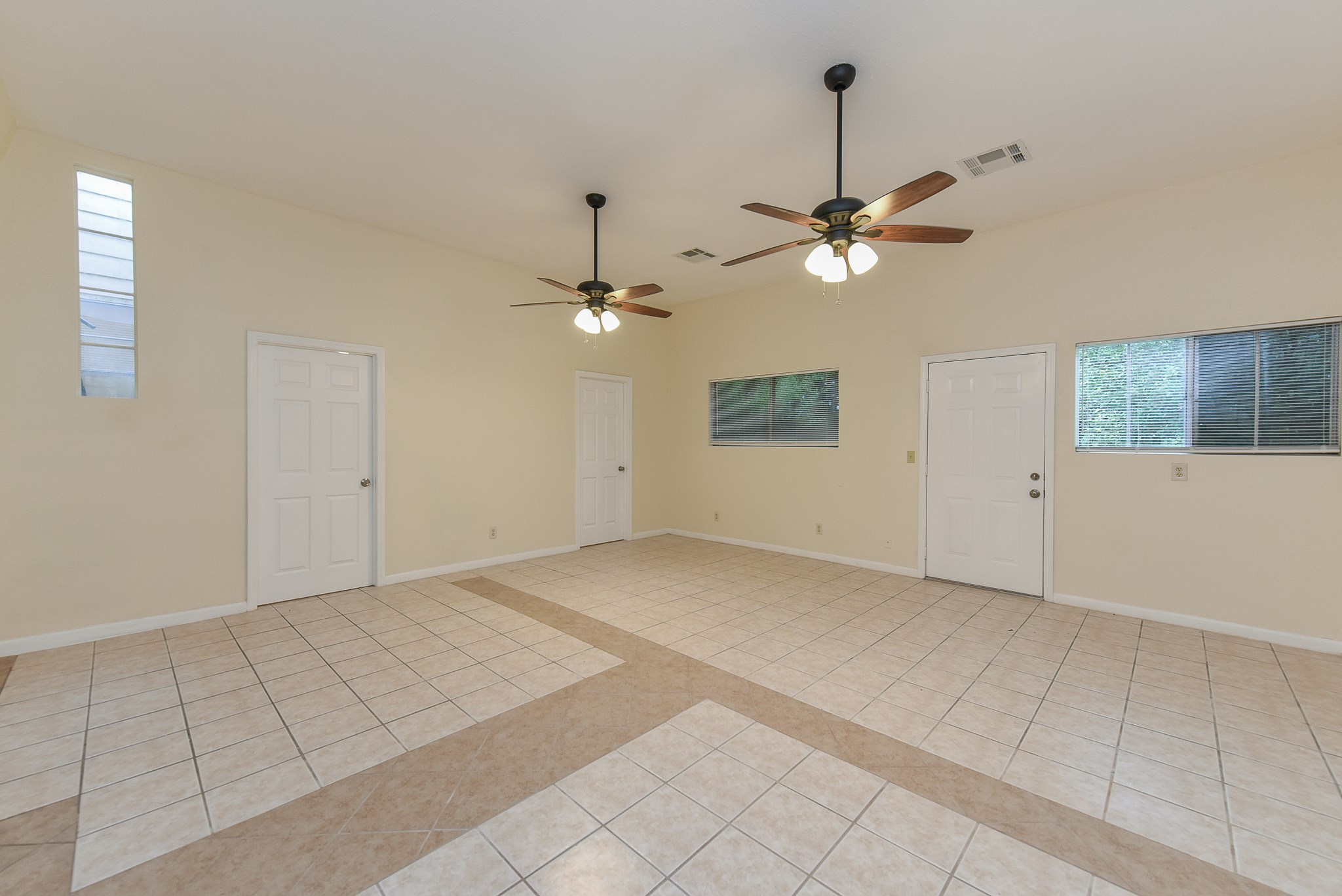 18610 Anne Drive Webster, TX 77058 - Photo 15 of 50 a view of an empty room