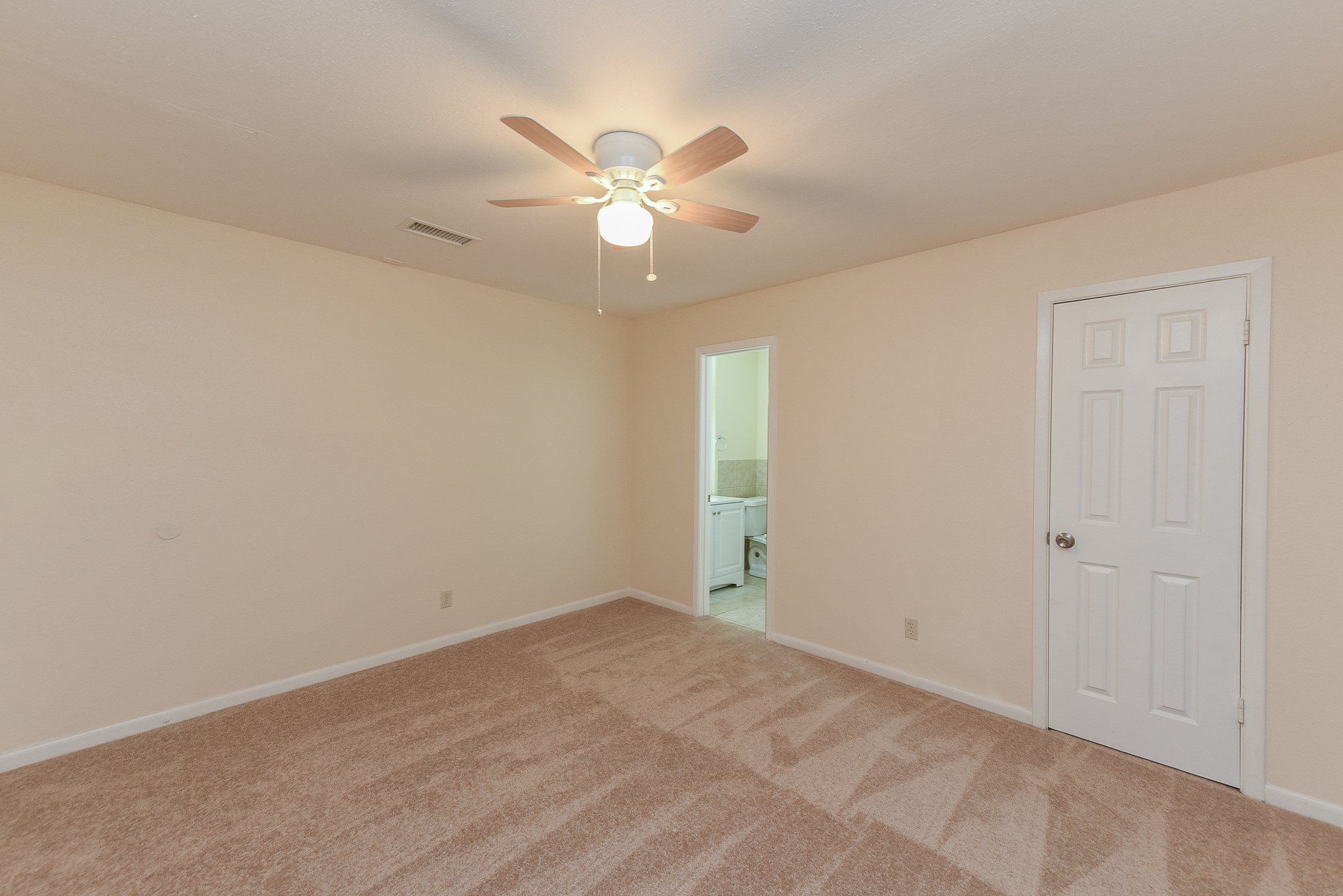18610 Anne Drive Webster, TX 77058 - Photo 27 of 50 a view of an empty room