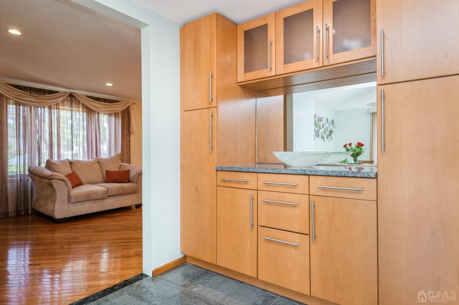 10 Sand Road East Brunswick, NJ 08850 - Photo 16 of 49 Gallery Image 16