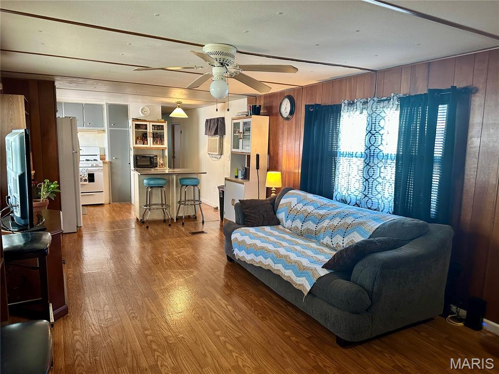 408 East 2nd Street St. Jacob, IL 62281 - Photo 3 of 24