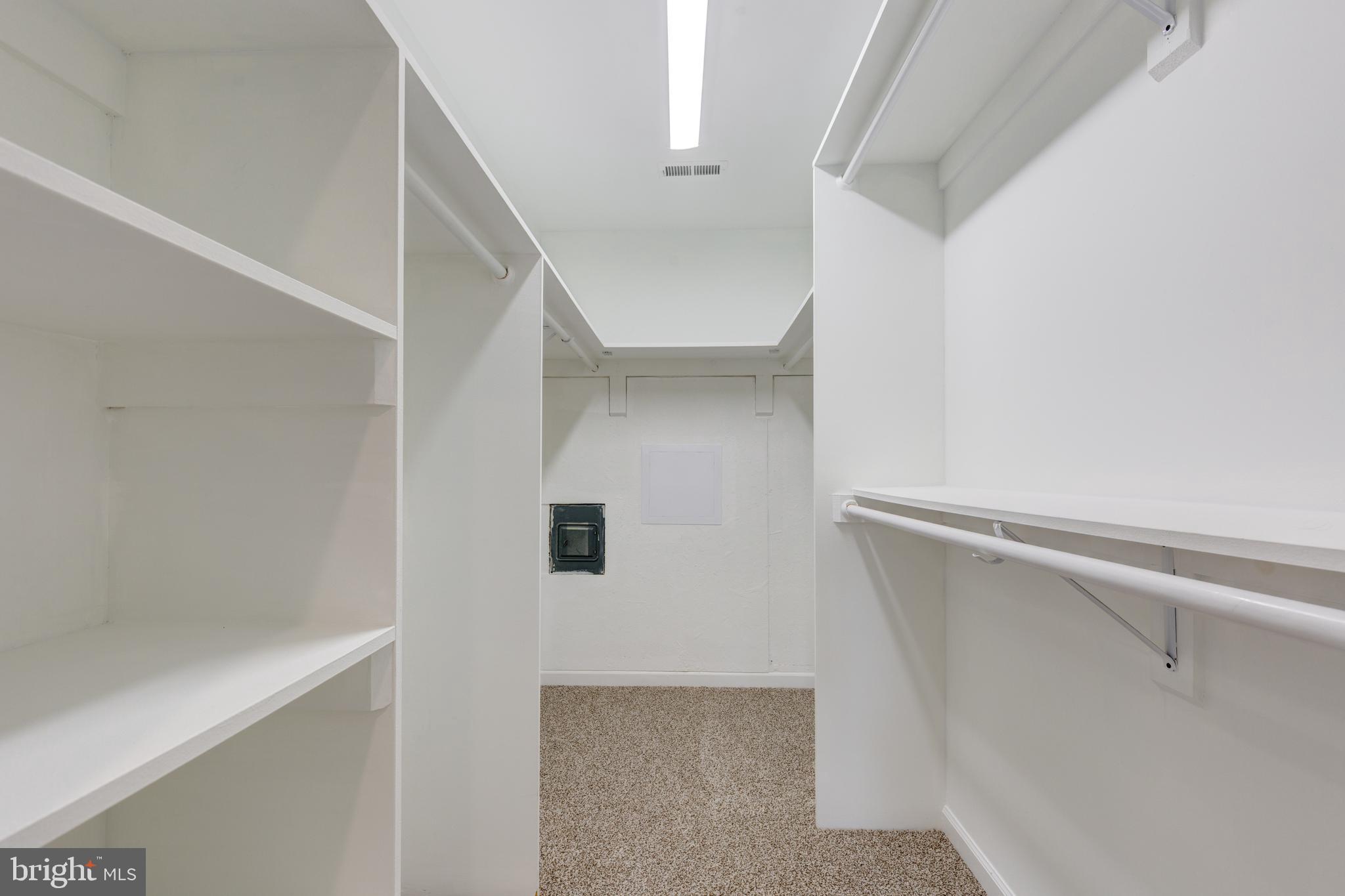 3046 Sykesville Road Westminster, MD 21157 - Photo 53 of 76 Walk in closet