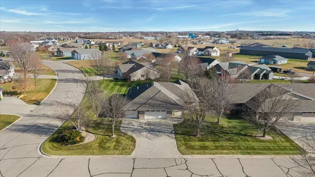 $429,900 | 811 Westland Street, New London, MN 56273