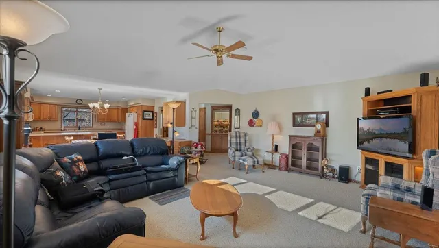 $429,900 | 811 Westland Street, New London, MN 56273