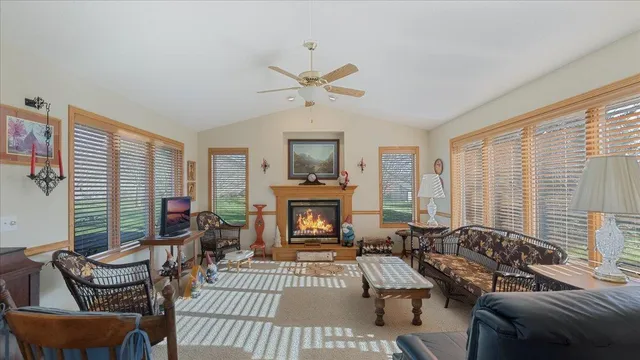 $429,900 | 811 Westland Street, New London, MN 56273