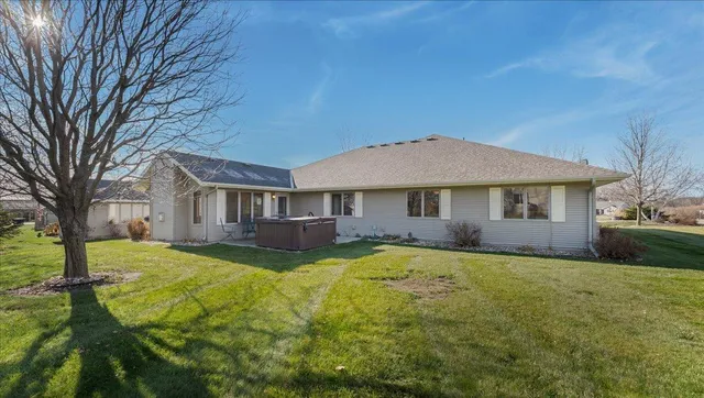 $429,900 | 811 Westland Street, New London, MN 56273