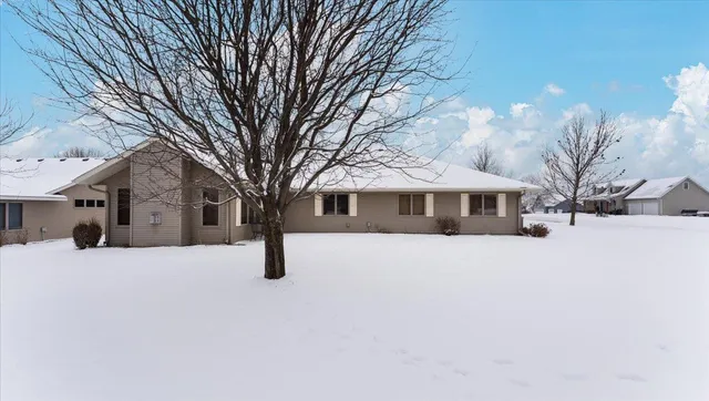 $429,900 | 811 Westland Street, New London, MN 56273